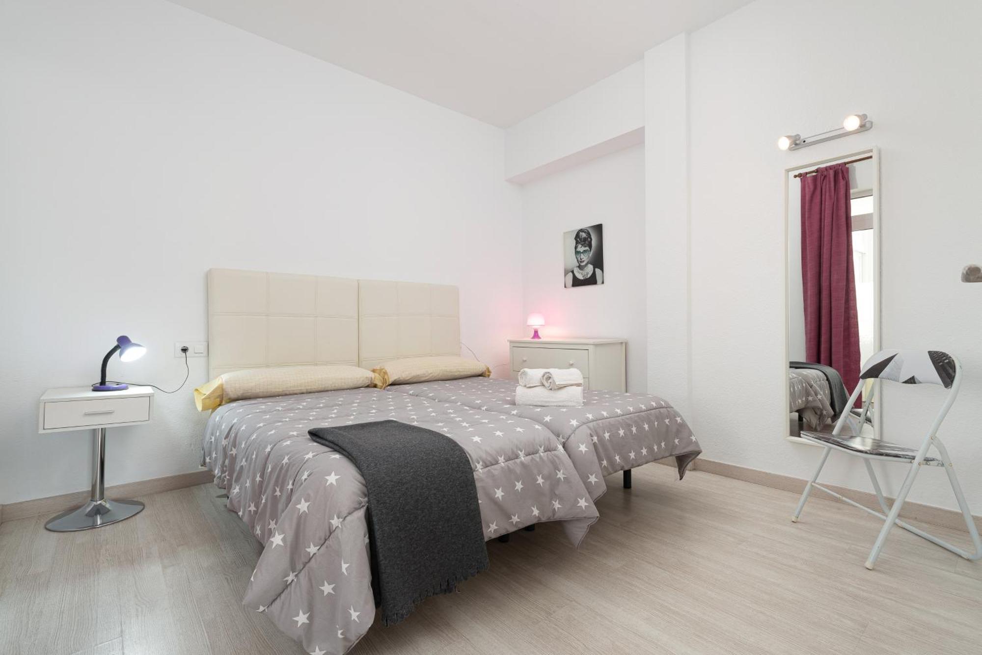 Apartment Xara Torres, At The Beach Of Alcudia Port de Alcudia  Екстер'єр фото