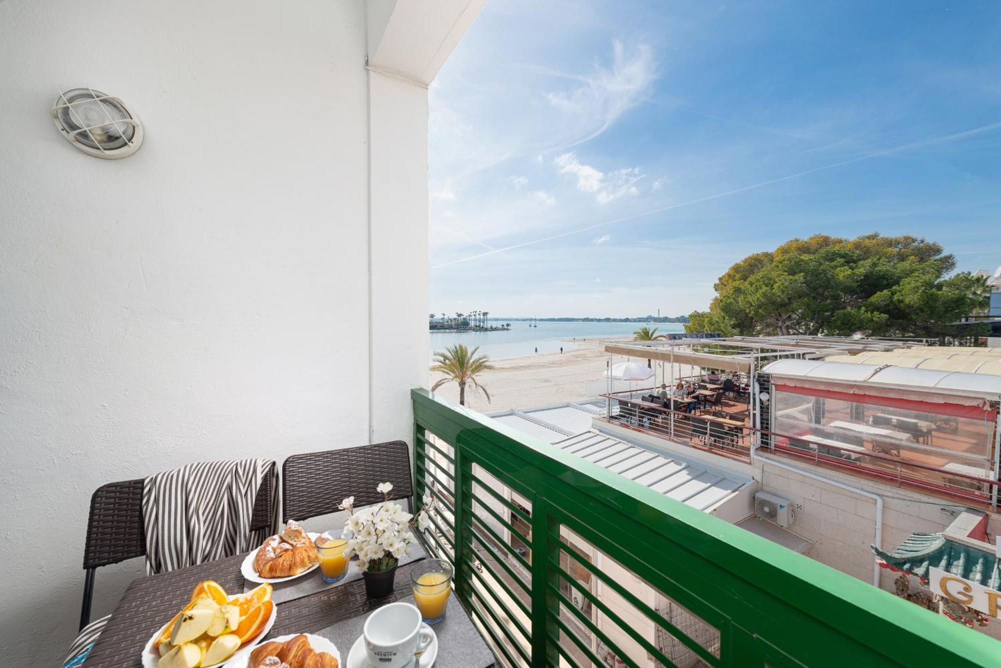 Apartment Xara Torres, At The Beach Of Alcudia Port de Alcudia  Екстер'єр фото