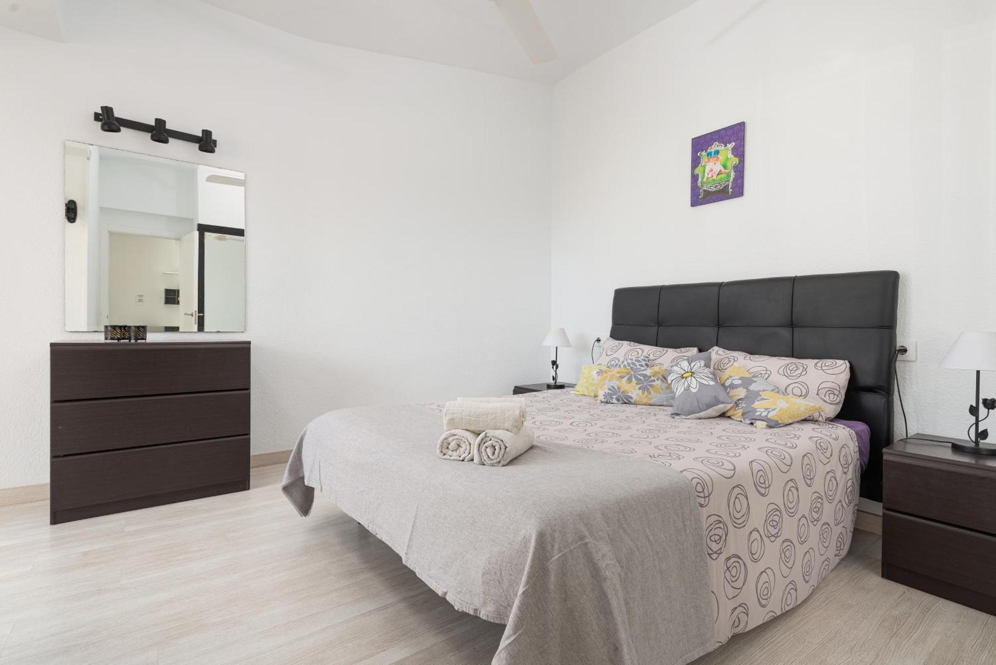 Apartment Xara Torres, At The Beach Of Alcudia Port de Alcudia  Екстер'єр фото