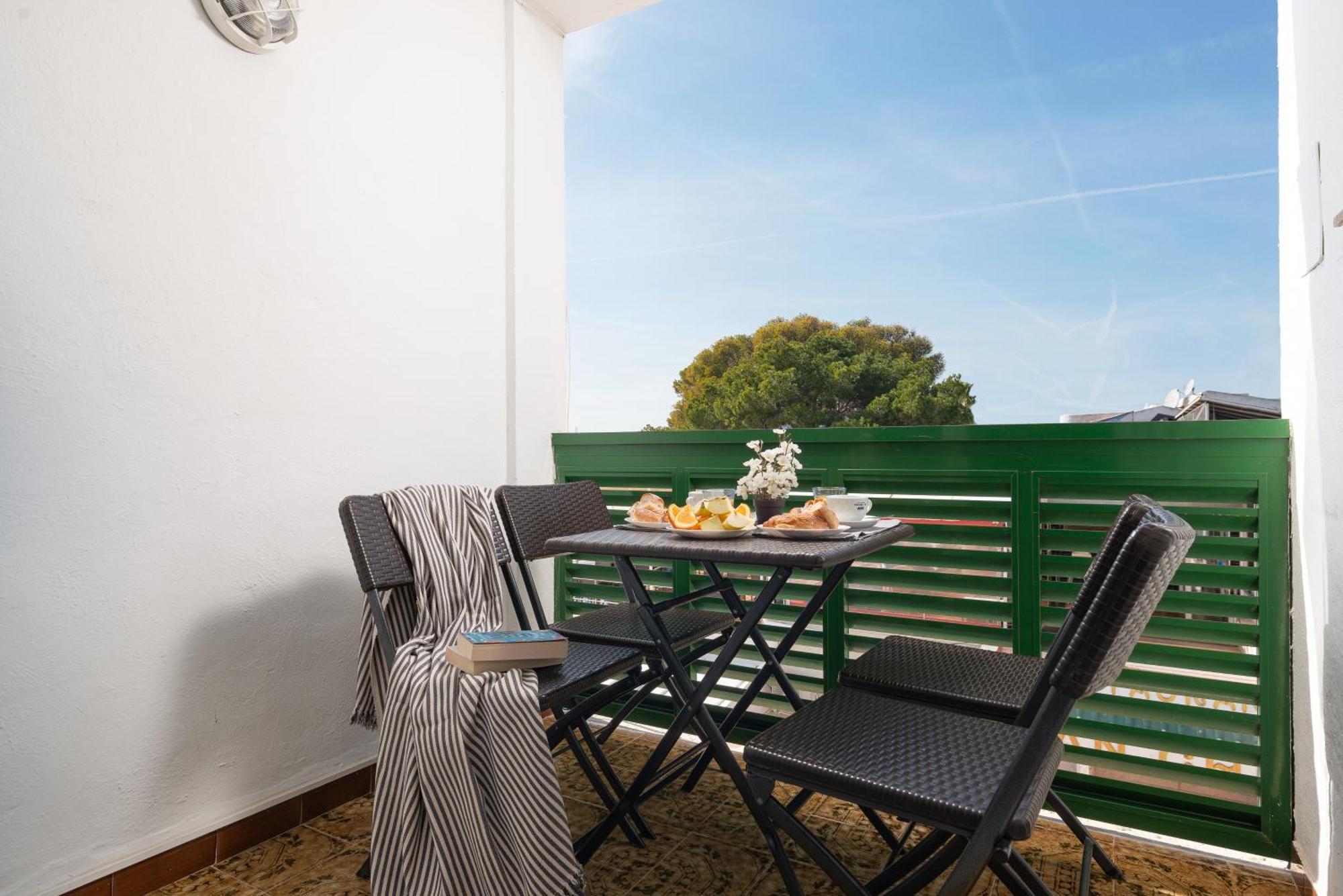 Apartment Xara Torres, At The Beach Of Alcudia Port de Alcudia  Екстер'єр фото